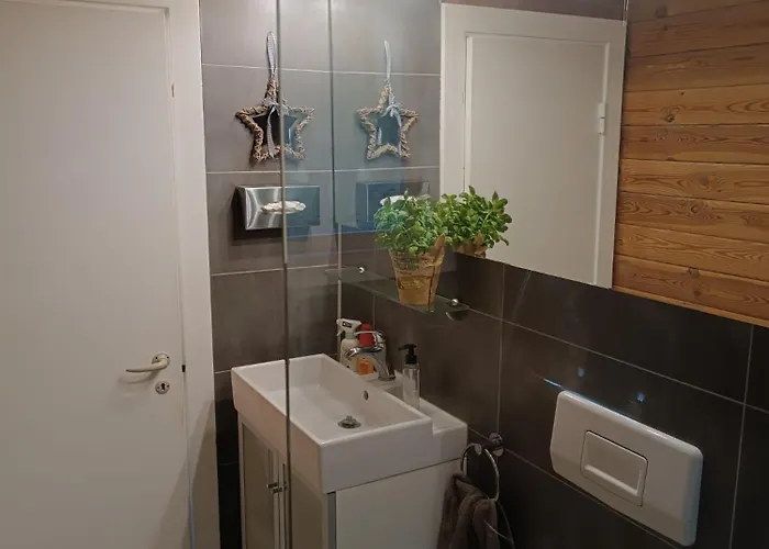 Nyaraló Zur Meise *